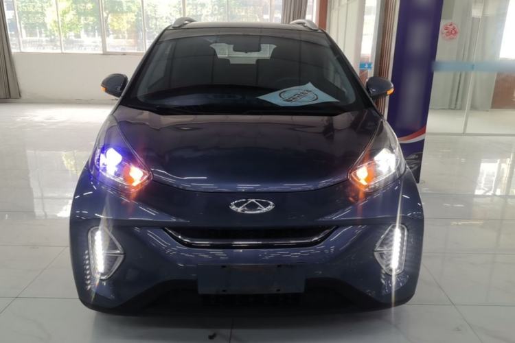 Used Chery QQ Little Ant 2022 Updated Version Sweet Pink Edition Full Sugar Version Lithium Iron Phosphate 30.7 kWh 30 kW 301 km Front