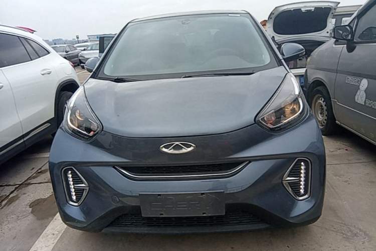 Used Chery QQ Little Ant 2022 Sweet Pink Edition Half-Sugar Version Lithium Iron Phosphate 30 kW 301 km Front