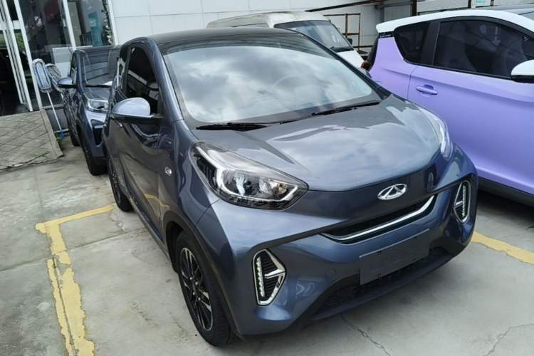 Used Chery QQ Little Ant 2022 Sweet Pink Edition Half-Sugar Version Lithium Iron Phosphate 30 kW 301 km Front Right 45 Deg