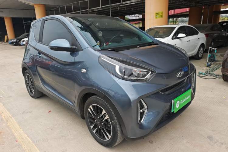 Used Chery QQ Little Ant 2022 Sweet Pink Edition Half-Sugar Version Lithium Iron Phosphate 29.2 kWh 30 kW 301 km Front Right 45 Deg
