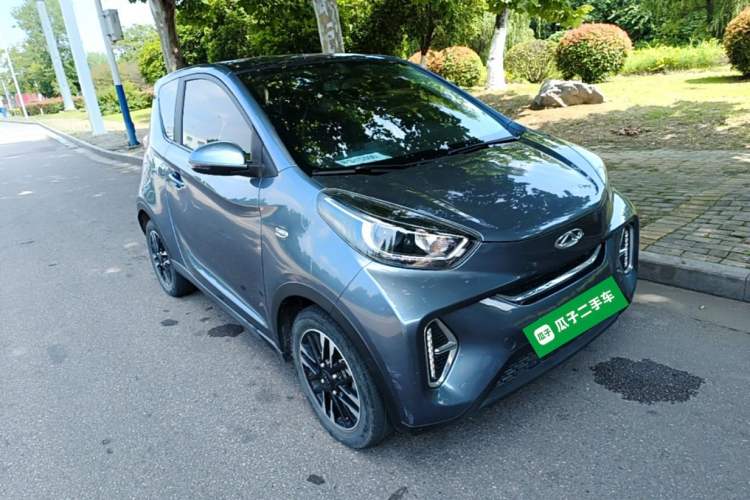 Used Chery QQ Little Ant 2022 300 000 Yuan "Ant Fan" Edition "Extra Sweet" Version Lithium Iron Phosphate 29.2 kWh 30 kW 301 km Front Right 45 Deg