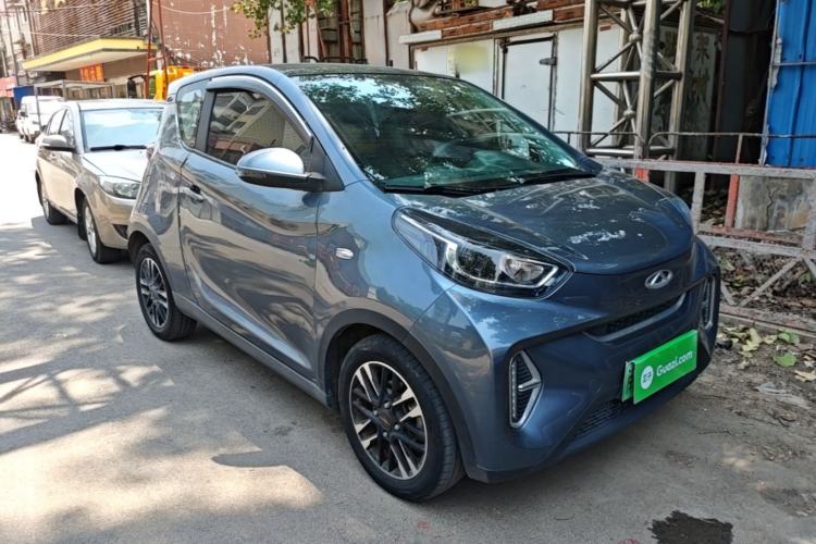 Used Chery QQ Little Ant 2022 Sweet Pink Edition Half-Sugar Version Lithium Iron Phosphate 30 kW 301 km Front Right 45 Deg