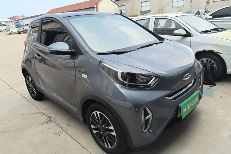 Used Chery QQ Little Ant 2022 Sweet Pink Edition Half-Sugar Version Lithium Iron Phosphate 29.2 kWh 30 kW 301 km Front Right 45 Deg