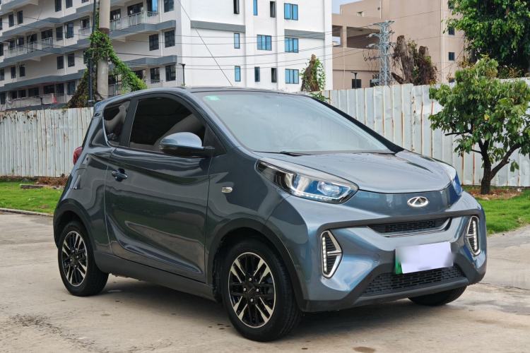 Used Chery QQ Little Ant 2022 Sweet Pink Edition Half-Sugar Version Lithium Iron Phosphate 29.2 kWh 30 kW 301 km Front Right 45 Deg
