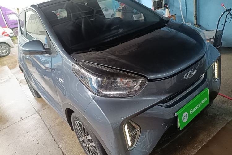 Used Chery QQ Little Ant 2022 Revised Version Sweet Pink Edition Half-Sugar Version Lithium Iron Phosphate 30.7 kWh 30 kW 301 km Front Right 45 Deg