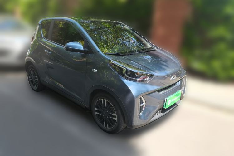 Used Chery QQ Little Ant 2022 Restyled Version Sweet Pink Edition Half-Sugar Version 28.8 kWh 30 kW 301 km Front Right 45 Deg