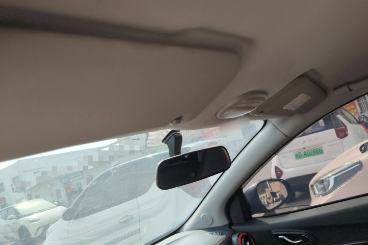 Used Chery QQ Little Ant 2022 Revised Version Sweet Pink Edition Half-Sugar Version Lithium Iron Phosphate 30.7 kWh 30 kW 301 km Headliner