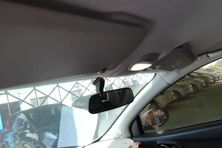 Used Chery QQ Little Ant 2022 Sweet Pink Edition Half-Sugar Version Lithium Iron Phosphate 29.2 kWh 30 kW 301 km Headliner