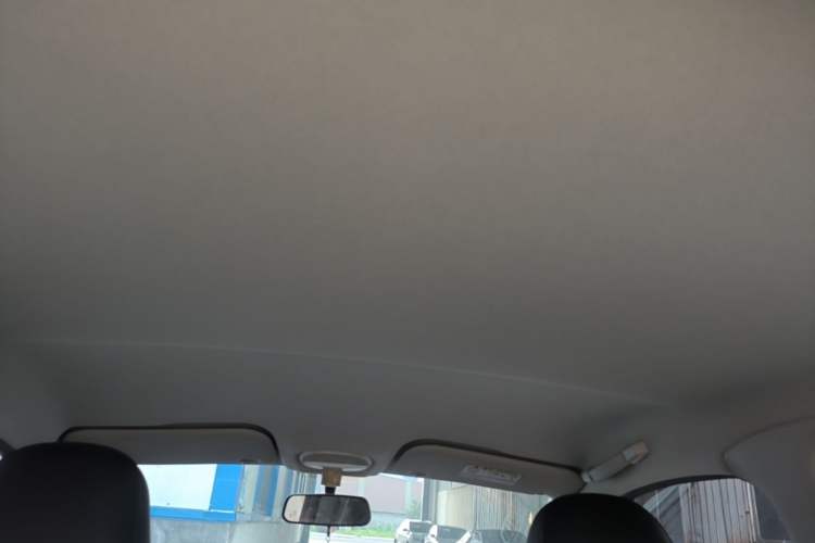 Used Chery QQ Little Ant 2022 Sweet Pink Edition Half-Sugar Version Lithium Iron Phosphate 29.2 kWh 30 kW 301 km Headliner