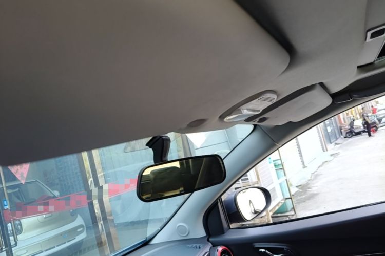 Used Chery QQ Little Ant 2022 Updated Version Sweet Pink Edition Full-Sugar Version 30.6 kWh 30 kW 301 km Headliner