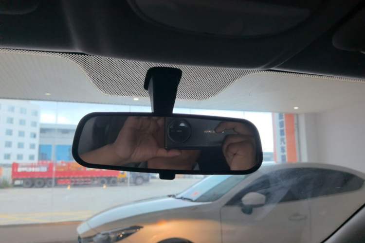 Used Chery QQ Little Ant 2022 Revised Version Sweet Pink Edition Half-Sugar Version Lithium Iron Phosphate 30.7 kWh 30 kW 301 km Headliner