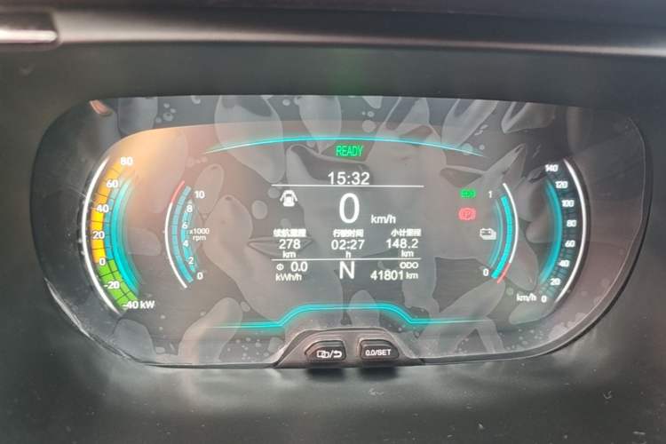 Used Chery QQ Little Ant 2022 Revised Version Sweet Pink Edition Half-Sugar Version Lithium Iron Phosphate 30.7 kWh 30 kW 301 km Instrument Cluster