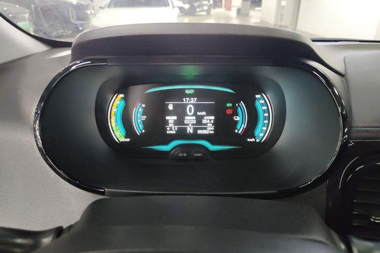 Used Chery QQ Little Ant 2022 Sweet Pink Edition Half-Sugar Version 3-Cell Lithium 30kW 301km Instrument Cluster