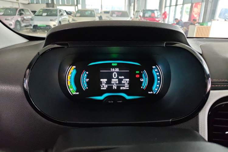 Used Chery QQ Little Ant 2022 Sweet Pink Edition Half-Sugar Version Lithium Iron Phosphate 29.2 kWh 30 kW 301 km Instrument Cluster