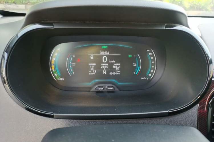 Used Chery QQ Little Ant 2022 Sweet Pink Edition Half-Sugar Version Lithium Iron Phosphate 30 kW 301 km Instrument Cluster