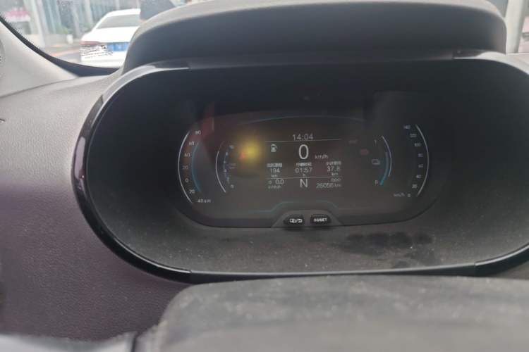Used Chery QQ Little Ant 2022 Revised Version Sweet Pink Edition Half-Sugar Version Lithium Iron Phosphate 30.7 kWh 30 kW 301 km Instrument Cluster
