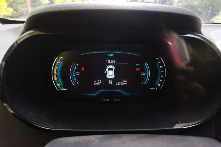 Used Chery QQ Little Ant 2022 Restyled Version Sweet Pink Edition Half-Sugar Version 28.8 kWh 30 kW 301 km Instrument Cluster