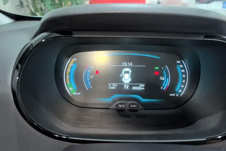 Used Chery QQ Little Ant 2022 Sweet Pink Edition Half-Sugar Version 3-Cell Lithium 30kW 301km Instrument Cluster