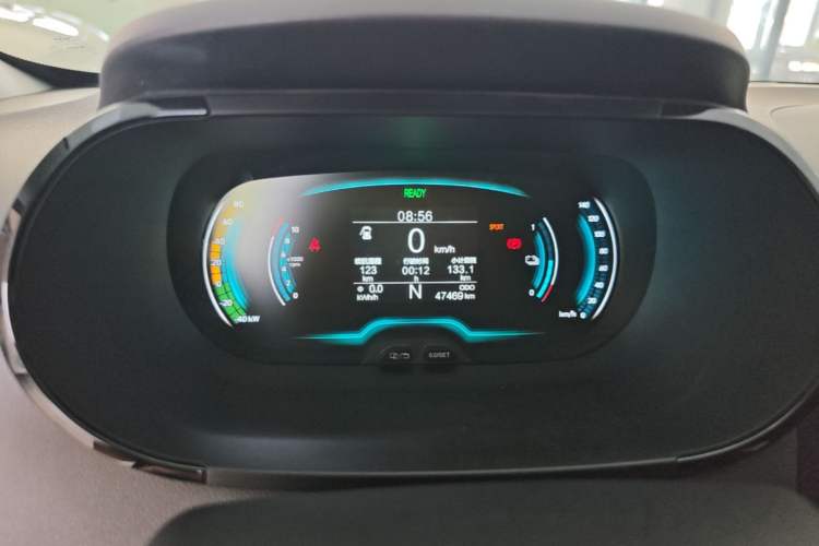 Used Chery QQ Little Ant 2022 Sweet Pink Edition Half-Sugar Version 3-Cell Lithium 30kW 301km Instrument Cluster
