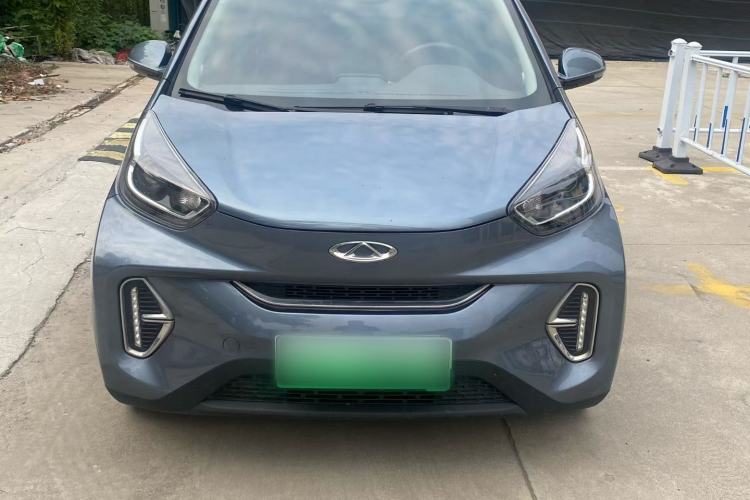 Used Chery QQ Little Ant 2022 Revised Version Sweet Pink Edition Half-Sugar Version Lithium Iron Phosphate 30.7 kWh 30 kW 301 km Interior 2