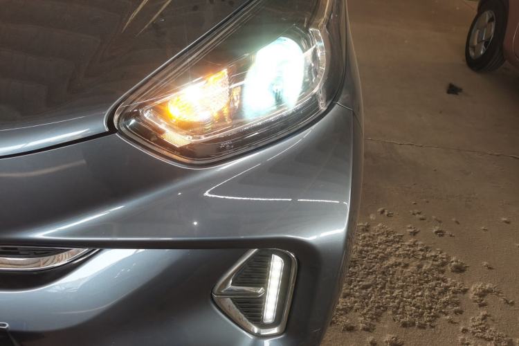 Used Chery QQ Little Ant 2022 Revised Version Sweet Pink Edition Half-Sugar Version Lithium Iron Phosphate 30.7 kWh 30 kW 301 km Left Front Headlight