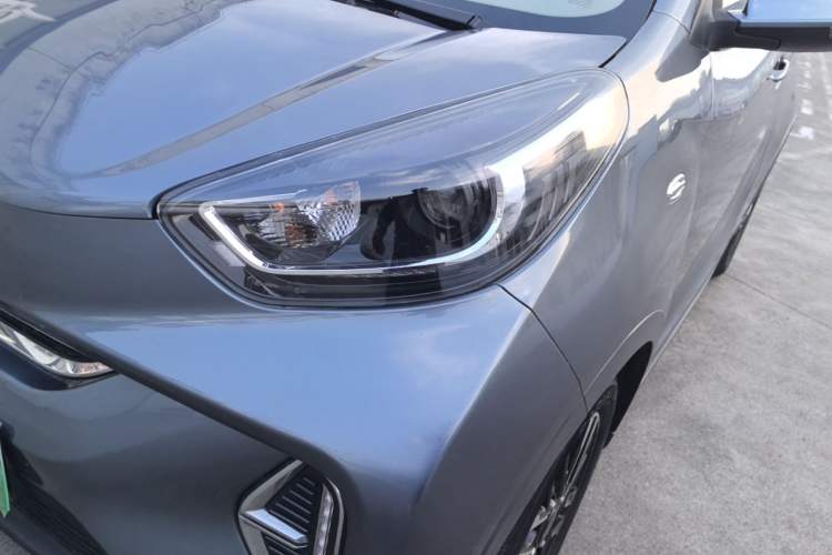 Used Chery QQ Little Ant 2022 Sweet Pink Edition Half-Sugar Version Lithium Iron Phosphate 29.2 kWh 30 kW 301 km Left Front Headlight