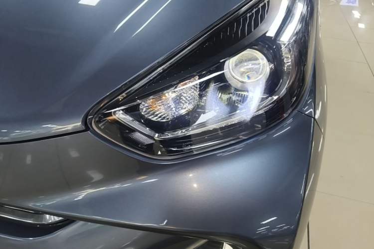 Used Chery QQ Little Ant 2022 Sweet Pink Edition Half-Sugar Version Lithium Iron Phosphate 30 kW 301 km Left Front Headlight