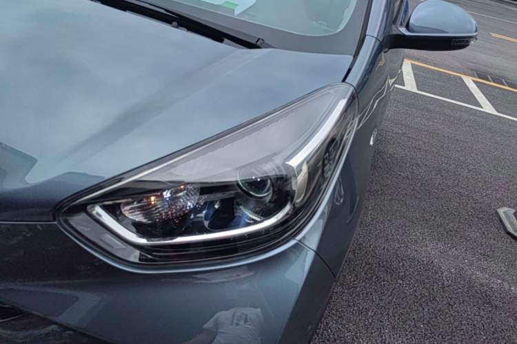 Used Chery QQ Little Ant 2022 Revised Version Sweet Pink Edition Half-Sugar Version Lithium Iron Phosphate 30.7 kWh 30 kW 301 km Left Front Headlight