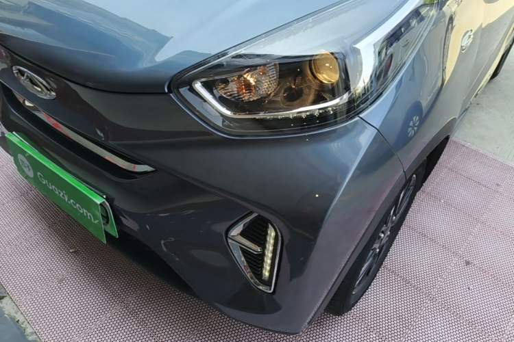 Used Chery QQ Little Ant 2022 Updated Version Sweet Pink Edition Full-Sugar Version 30.6 kWh 30 kW 301 km Left Front Headlight