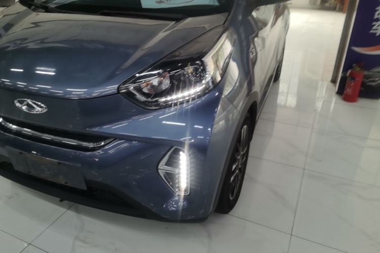 Used Chery QQ Little Ant 2022 Updated Version Sweet Pink Edition Full Sugar Version Lithium Iron Phosphate 30.7 kWh 30 kW 301 km Left Front Headlight