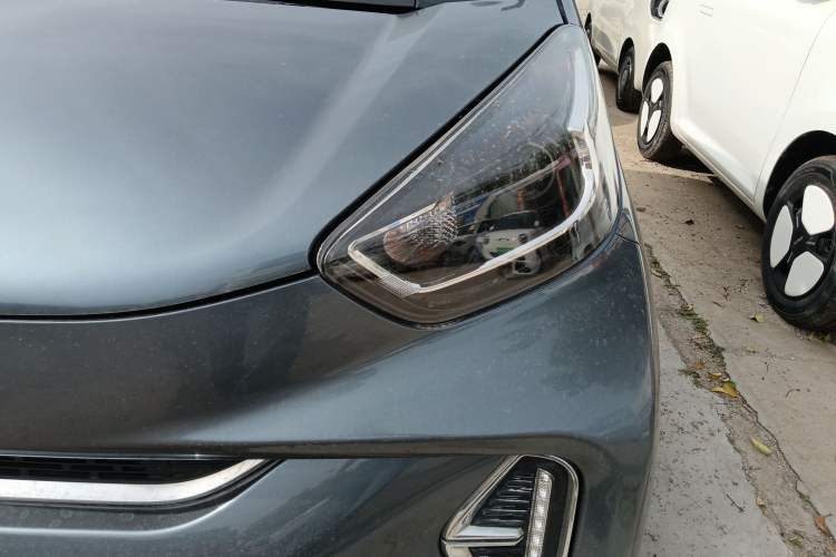 Used Chery QQ Little Ant 2022 Sweet Pink Edition Half-Sugar Version Lithium Iron Phosphate 30 kW 301 km Left Front Headlight