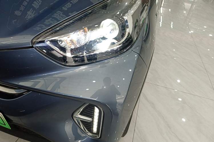 Used Chery QQ Little Ant 2022 Revised Version Sweet Pink Edition Half-Sugar Version Lithium Iron Phosphate 30.7 kWh 30 kW 301 km Left Front Headlight