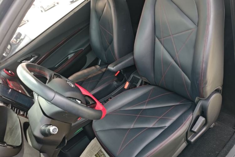 Used Chery QQ Little Ant 2022 Sweet Pink Edition Half-Sugar Version Lithium Iron Phosphate 30 kW 301 km Left Front Seat