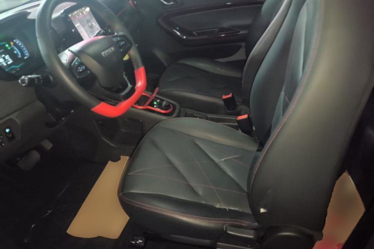 Used Chery QQ Little Ant 2022 Restyled Version Sweet Pink Edition Half-Sugar Version 30.6 kWh 30 kW 301 km Left Front Seat