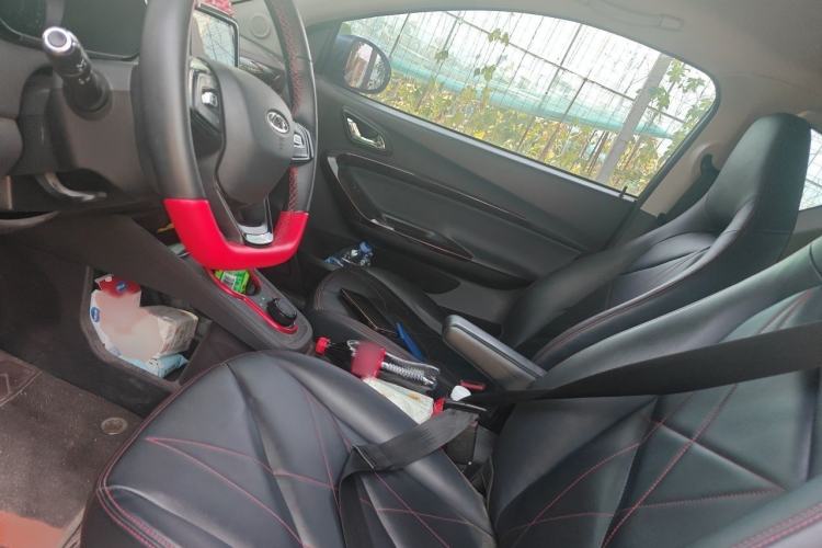 Used Chery QQ Little Ant 2022 Restyled Version Sweet Pink Edition Half-Sugar Version 28.8 kWh 30 kW 301 km Left Front Seat