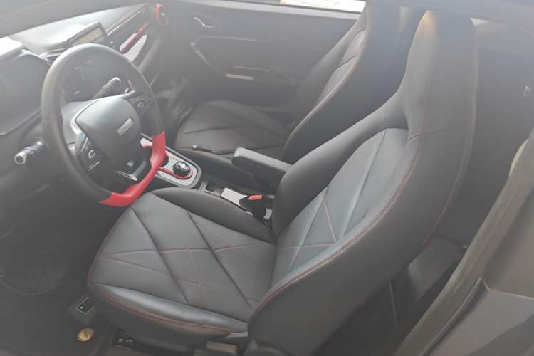 Used Chery QQ Little Ant 2022 Sweet Pink Edition Half-Sugar Version 3-Cell Lithium 30kW 301km Left Front Seat