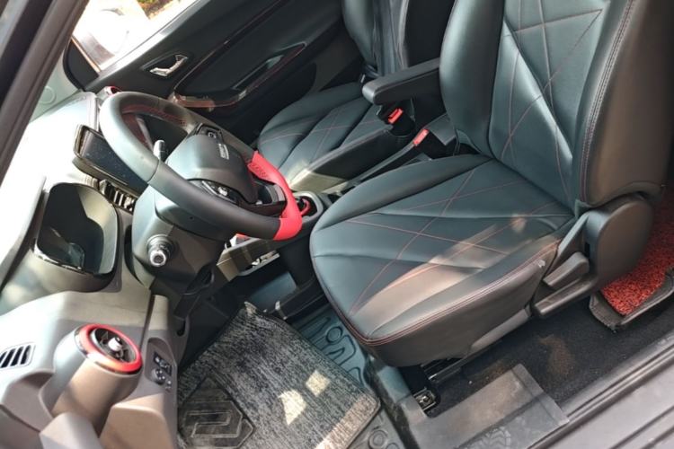 Used Chery QQ Little Ant 2022 Sweet Pink Edition Half-Sugar Version Lithium Iron Phosphate 30 kW 301 km Left Front Seat