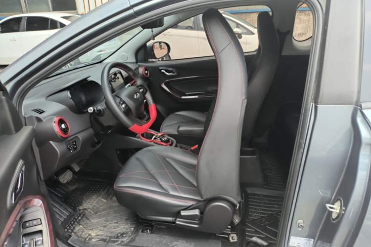 Used Chery QQ Little Ant 2022 Sweet Pink Edition Half-Sugar Version Lithium Iron Phosphate 29.2 kWh 30 kW 301 km Left Front Seat