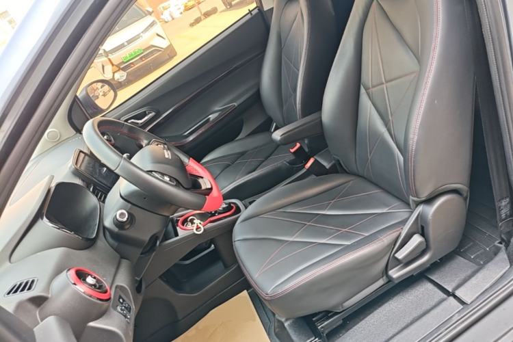 Used Chery QQ Little Ant 2022 Sweet Pink Edition Half-Sugar Version Lithium Iron Phosphate 30 kW 301 km Left Front Seat
