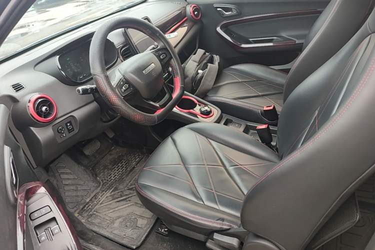 Used Chery QQ Little Ant 2022 Sweet Pink Edition Half-Sugar Version Lithium Iron Phosphate 30 kW 301 km Left Front Seat