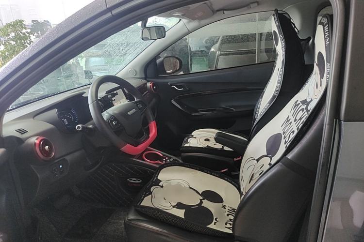 Used Chery QQ Little Ant 2022 Revised Version Sweet Pink Edition Half-Sugar Version Lithium Iron Phosphate 30.7 kWh 30 kW 301 km Left Front Seat