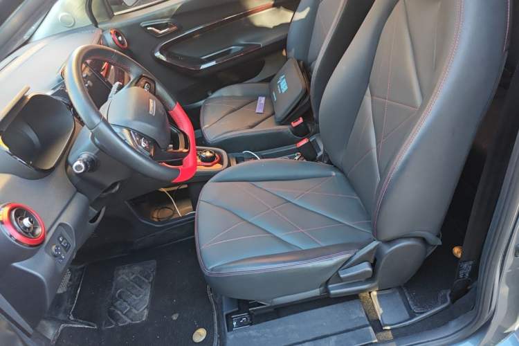 Used Chery QQ Little Ant 2022 Sweet Pink Edition Half-Sugar Version 3-Cell Lithium 30kW 301km Left Front Seat