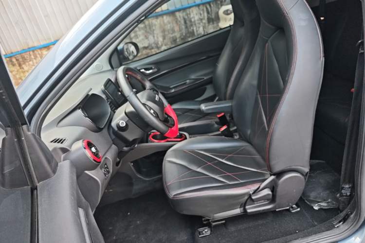 Used Chery QQ Little Ant 2022 Sweet Pink Edition Half-Sugar Version Lithium Iron Phosphate 30 kW 301 km Left Front Seat