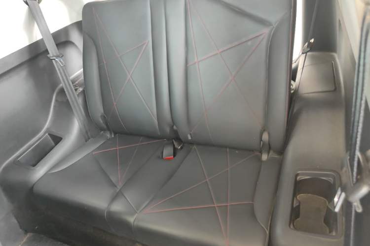Used Chery QQ Little Ant 2022 Sweet Pink Edition Half-Sugar Version 3-Cell Lithium 30kW 301km Left Rear Seat