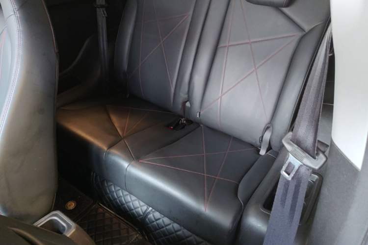 Used Chery QQ Little Ant 2022 Revised Version Sweet Pink Edition Half-Sugar Version Lithium Iron Phosphate 30.7 kWh 30 kW 301 km Left Rear Seat