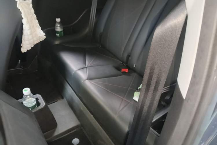 Used Chery QQ Little Ant 2022 Revised Version Sweet Pink Edition Half-Sugar Version Lithium Iron Phosphate 30.7 kWh 30 kW 301 km Left Rear Seat