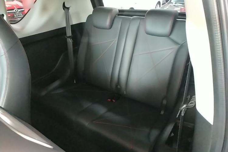 Used Chery QQ Little Ant 2022 Sweet Pink Edition Half-Sugar Version 3-Cell Lithium 30kW 301km Left Rear Seat