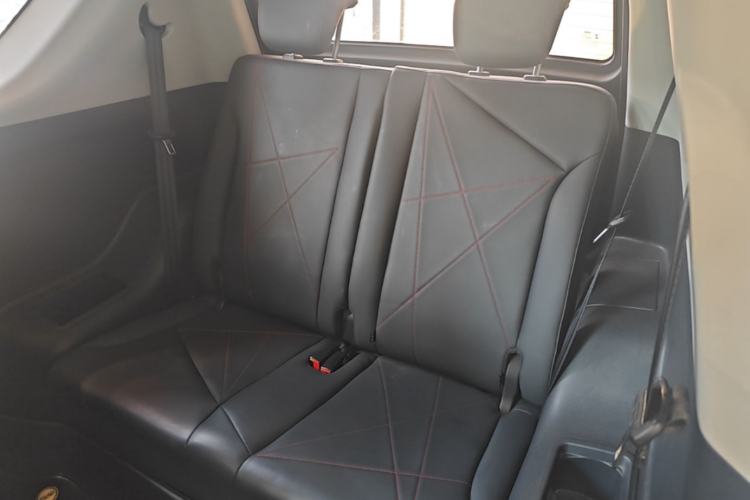 Used Chery QQ Little Ant 2022 Sweet Pink Edition Half-Sugar Version 3-Cell Lithium 30kW 301km Left Rear Seat