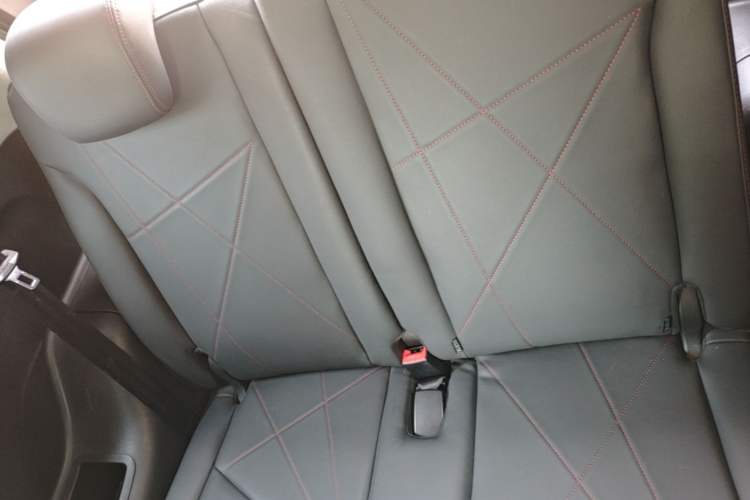 Used Chery QQ Little Ant 2022 Sweet Pink Edition Half-Sugar Version Lithium Iron Phosphate 30 kW 301 km Left Rear Seat