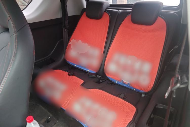 Used Chery QQ Little Ant 2022 Revised Version Sweet Pink Edition Half-Sugar Version Lithium Iron Phosphate 30.7 kWh 30 kW 301 km Left Rear Seat
